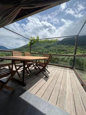 Maison chaleureuse à Saint-Aventin avec jardin et vue montagne